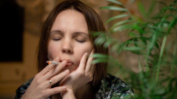 Woman showing symptoms of greening out